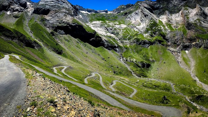 Why the Hautes-Pyrénées is a cycling paradise